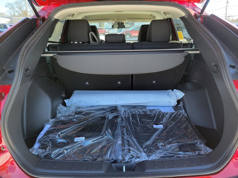 Mitsubishi Eclipse Cross Vehicle Full-screen Gallery Image 31