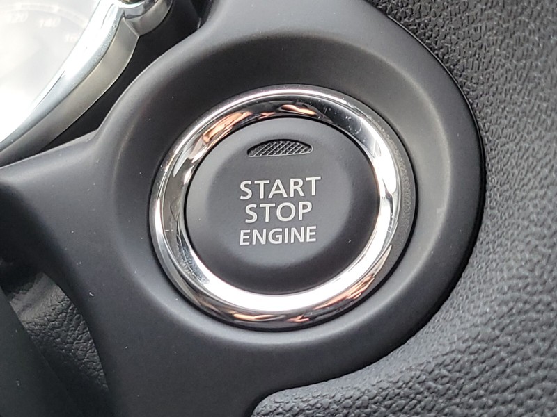 Mitsubishi Outlander Sport Vehicle Full-screen Gallery Image 23