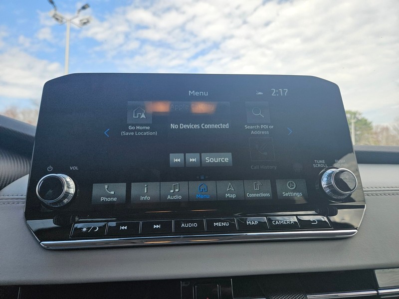 Mitsubishi Outlander Plug-In Hybrid Vehicle Full-screen Gallery Image 19