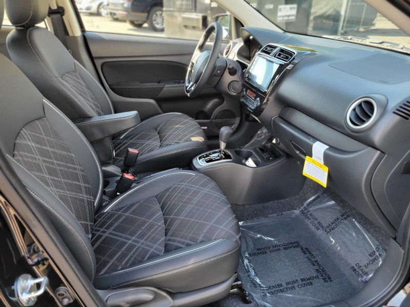 Mitsubishi Mirage Vehicle Full-screen Gallery Image 13