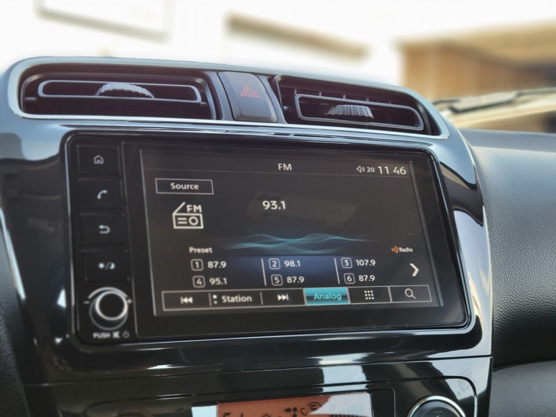 Mitsubishi Mirage Vehicle Full-screen Gallery Image 21