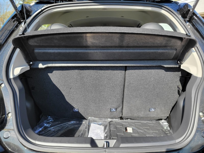 Mitsubishi Mirage Vehicle Full-screen Gallery Image 31