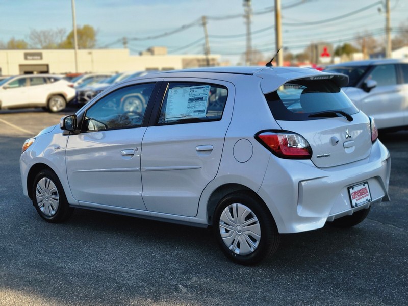 Mitsubishi Mirage Vehicle Full-screen Gallery Image 03