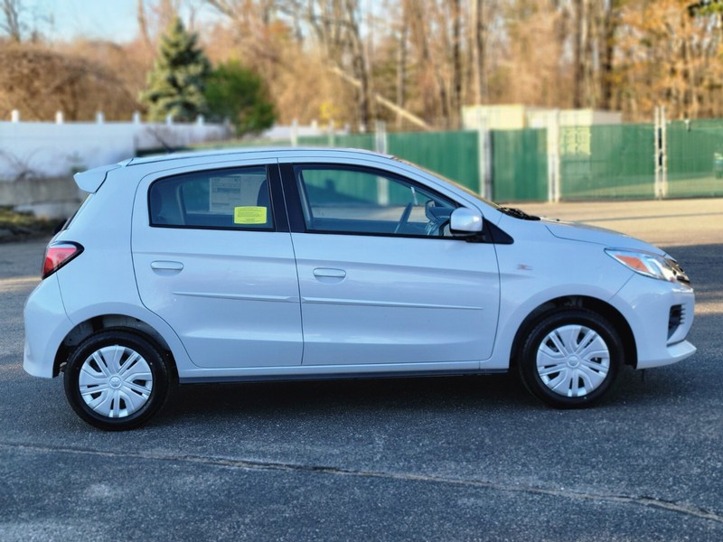 Mitsubishi Mirage Vehicle Full-screen Gallery Image 06