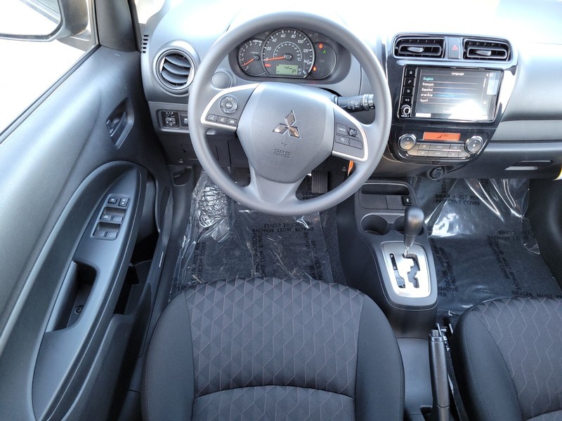 Mitsubishi Mirage Vehicle Full-screen Gallery Image 13