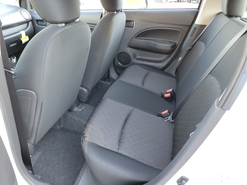 Mitsubishi Mirage Vehicle Full-screen Gallery Image 16