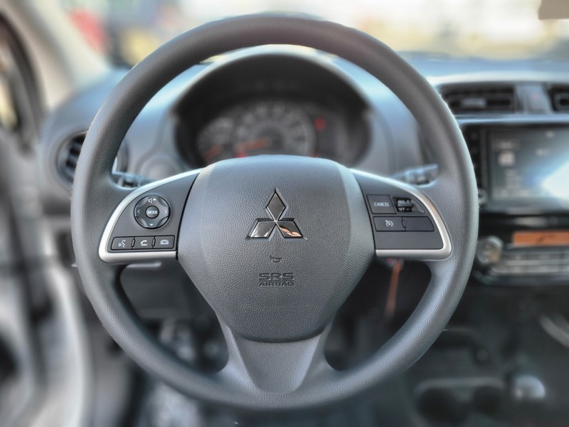 Mitsubishi Mirage Vehicle Full-screen Gallery Image 24