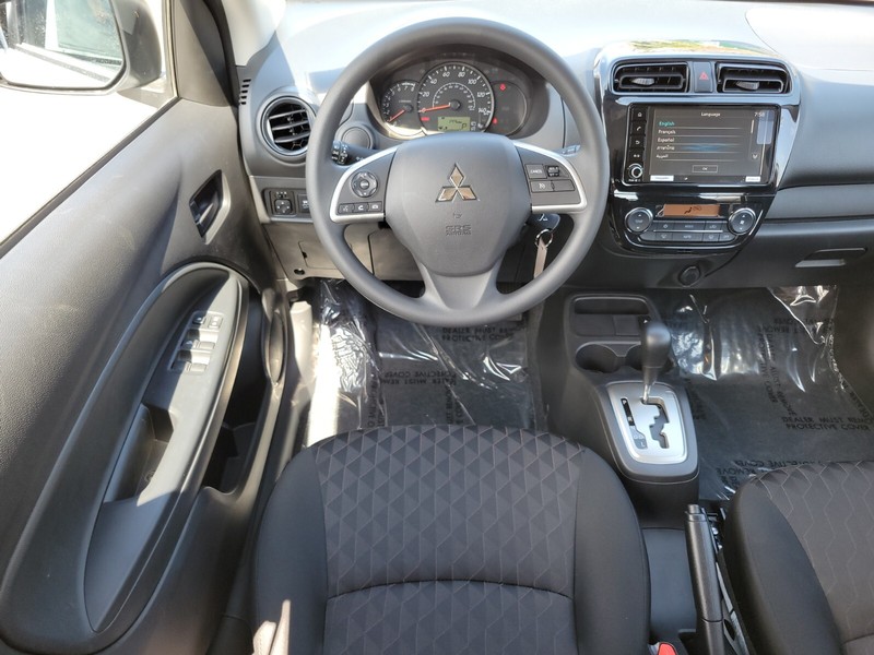 Mitsubishi Mirage Vehicle Full-screen Gallery Image 13