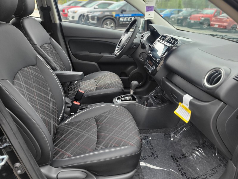 Mitsubishi Mirage Vehicle Full-screen Gallery Image 11