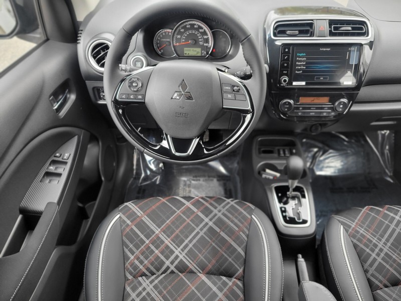 Mitsubishi Mirage Vehicle Full-screen Gallery Image 13