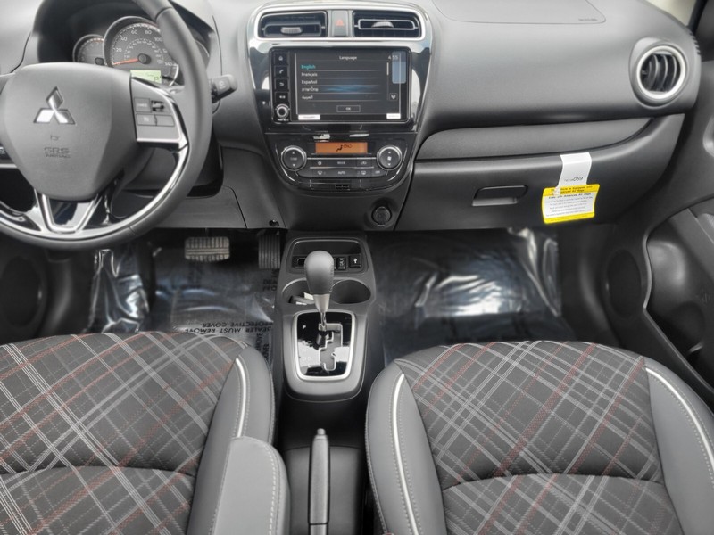 Mitsubishi Mirage Vehicle Full-screen Gallery Image 14