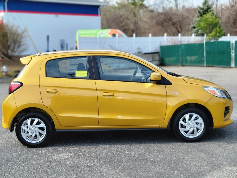 Mitsubishi Mirage Vehicle Full-screen Gallery Image 06