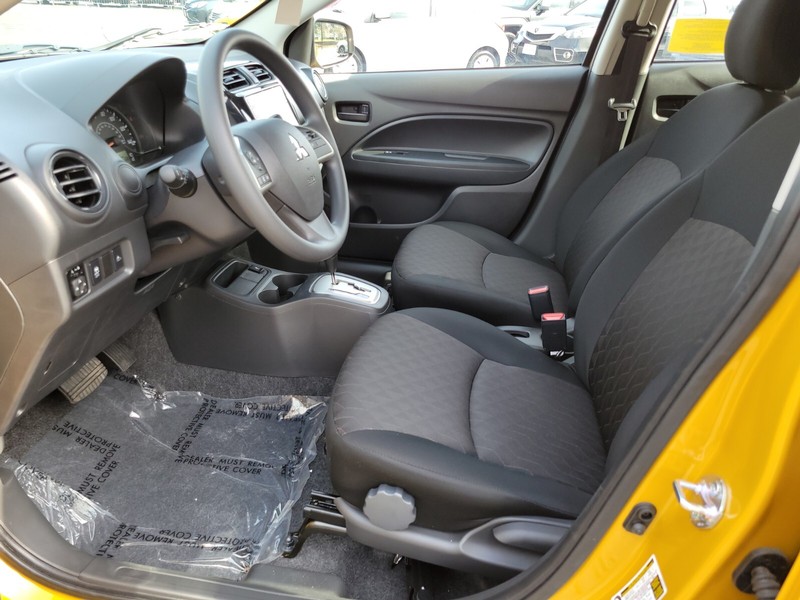 Mitsubishi Mirage Vehicle Full-screen Gallery Image 18