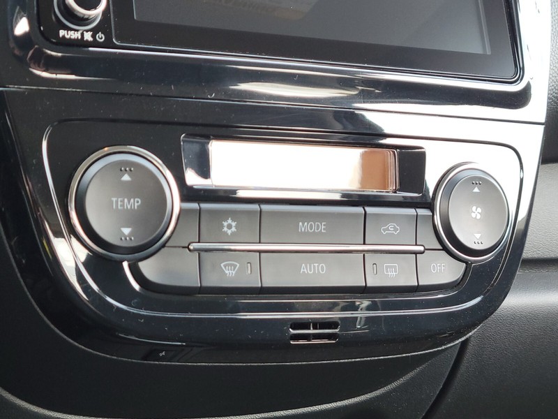 Mitsubishi Mirage Vehicle Full-screen Gallery Image 19