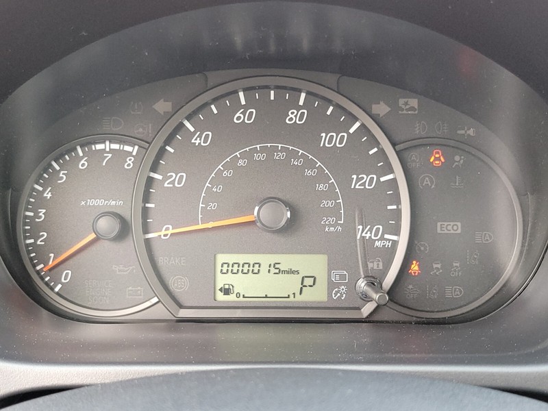 Mitsubishi Mirage Vehicle Full-screen Gallery Image 25