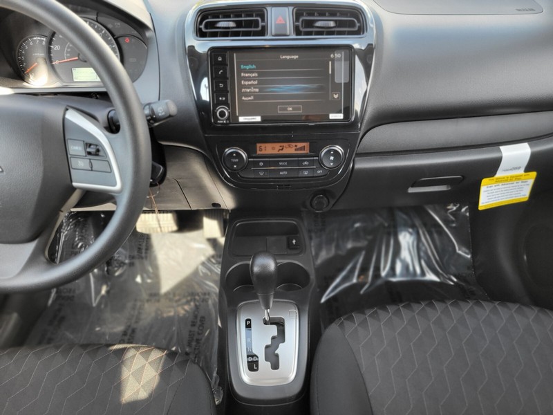 Mitsubishi Mirage Vehicle Full-screen Gallery Image 16