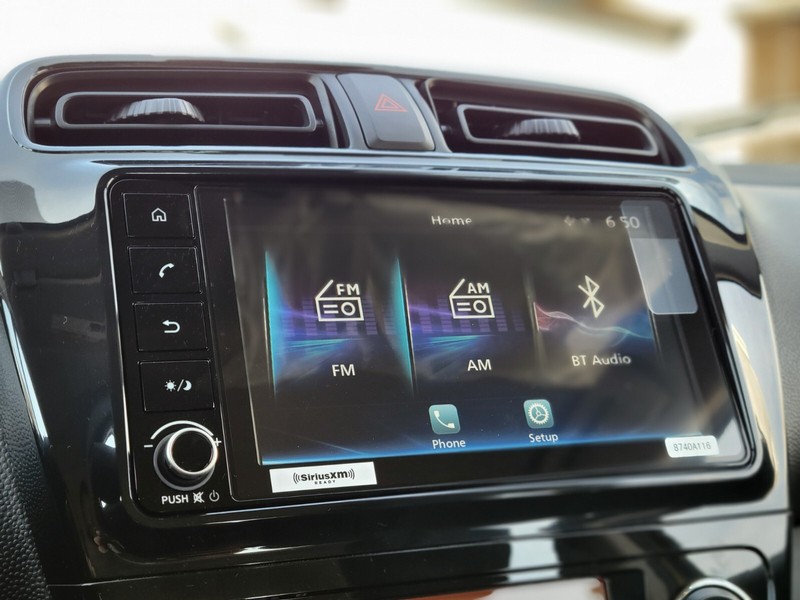 Mitsubishi Mirage Vehicle Full-screen Gallery Image 21