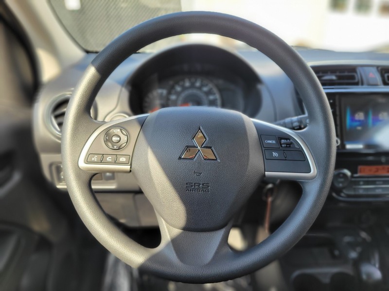 Mitsubishi Mirage Vehicle Full-screen Gallery Image 26