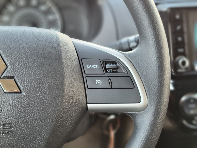 Mitsubishi Mirage Vehicle Full-screen Gallery Image 28