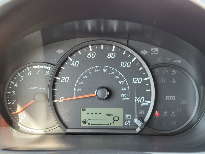 Mitsubishi Mirage Vehicle Full-screen Gallery Image 29