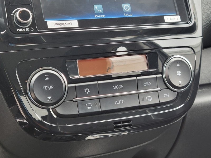 Mitsubishi Mirage Vehicle Full-screen Gallery Image 22