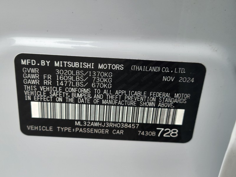 Mitsubishi Mirage Vehicle Full-screen Gallery Image 30