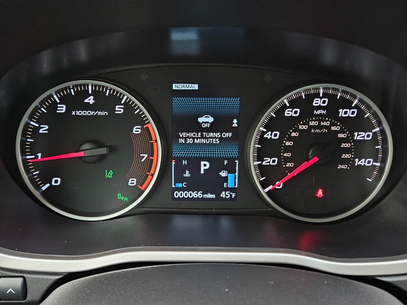 Mitsubishi Eclipse Cross Vehicle Full-screen Gallery Image 25