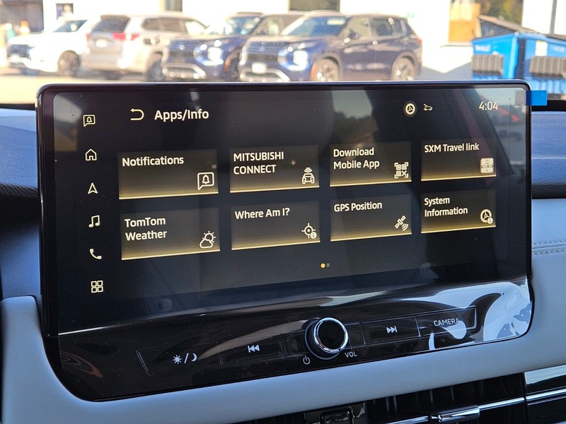 Mitsubishi Outlander Vehicle Full-screen Gallery Image 19