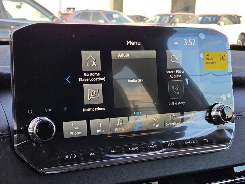 Mitsubishi Outlander Plug-In Hybrid Vehicle Full-screen Gallery Image 19