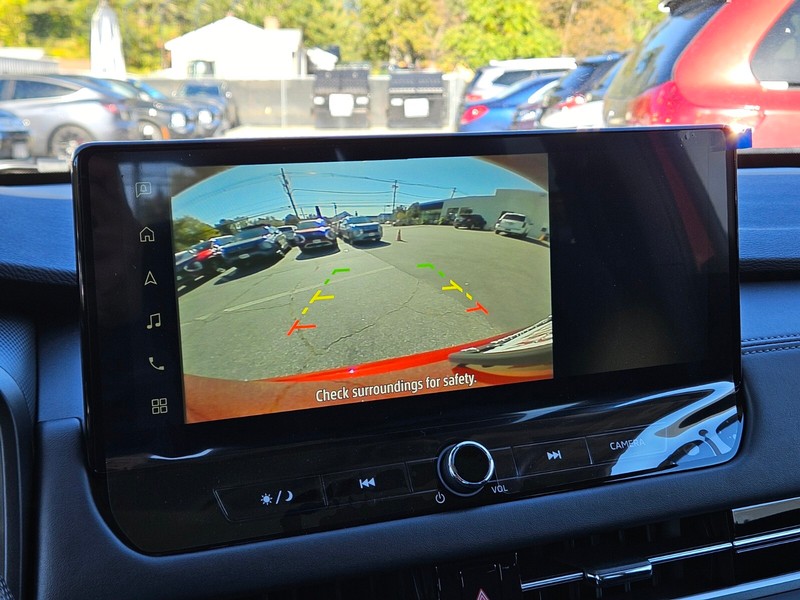 Mitsubishi Outlander Vehicle Full-screen Gallery Image 21