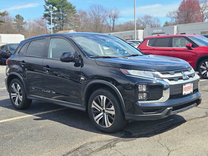 Mitsubishi Outlander Sport Vehicle Full-screen Gallery Image 07