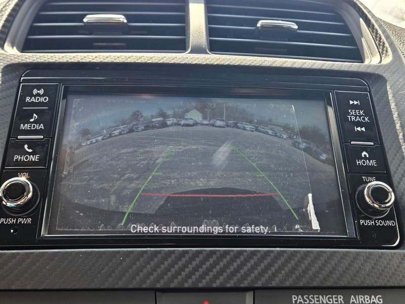 Mitsubishi Outlander Sport Vehicle Full-screen Gallery Image 19