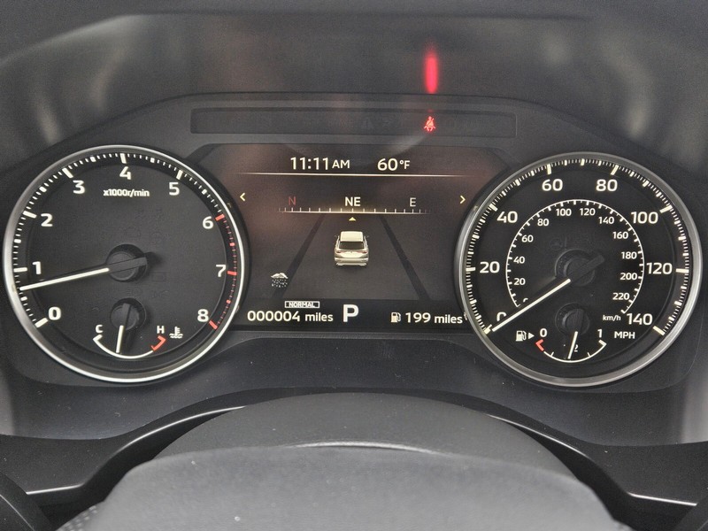 Mitsubishi Outlander Vehicle Full-screen Gallery Image 28