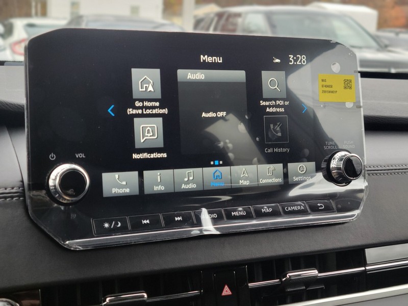 Mitsubishi Outlander Plug-In Hybrid Vehicle Full-screen Gallery Image 21