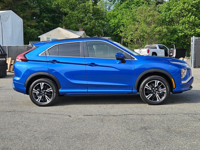 Mitsubishi Eclipse Cross Vehicle Full-screen Gallery Image 06