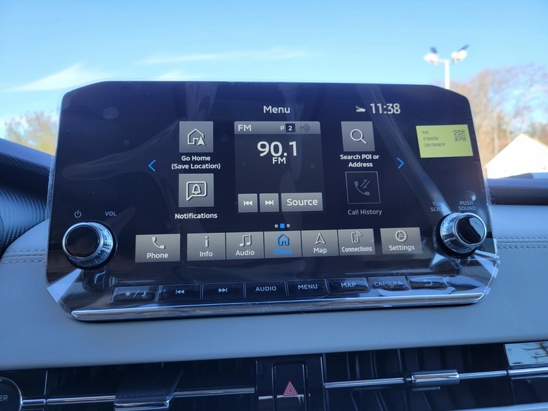 Mitsubishi Outlander Plug-In Hybrid Vehicle Full-screen Gallery Image 18