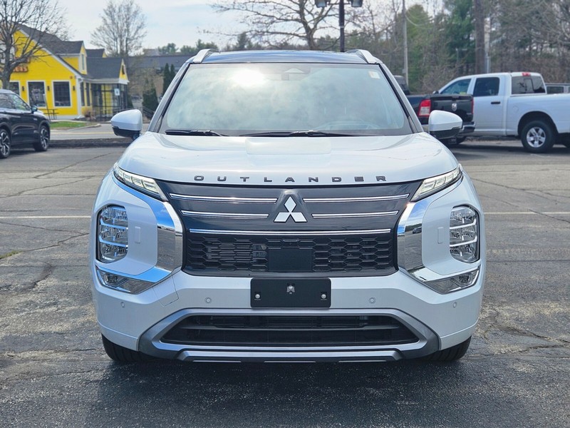 Mitsubishi Outlander Vehicle Full-screen Gallery Image 08