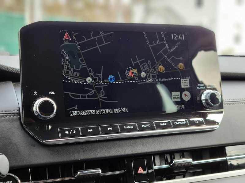 Mitsubishi Outlander PHEV Vehicle Full-screen Gallery Image 20