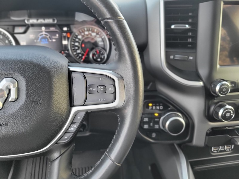 Ram 1500 Vehicle Full-screen Gallery Image 28