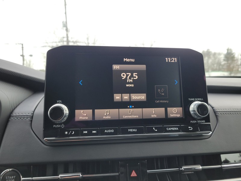 Mitsubishi Outlander Vehicle Full-screen Gallery Image 17