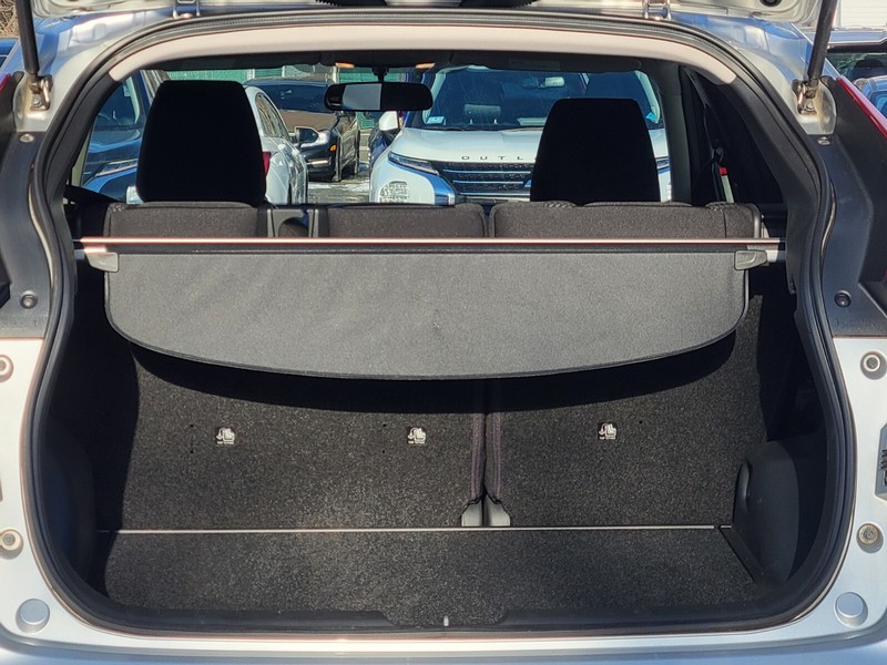 Mitsubishi Eclipse Cross Vehicle Full-screen Gallery Image 24