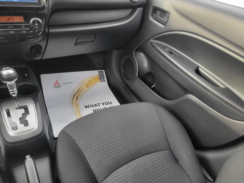 Mitsubishi Mirage G4 Vehicle Full-screen Gallery Image 13