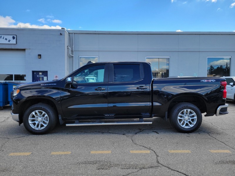 Chevrolet Silverado 1500 Vehicle Full-screen Gallery Image 02