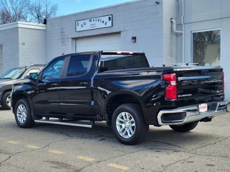 Chevrolet Silverado 1500 Vehicle Full-screen Gallery Image 03