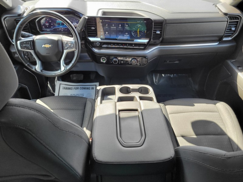 Chevrolet Silverado 1500 Vehicle Full-screen Gallery Image 10