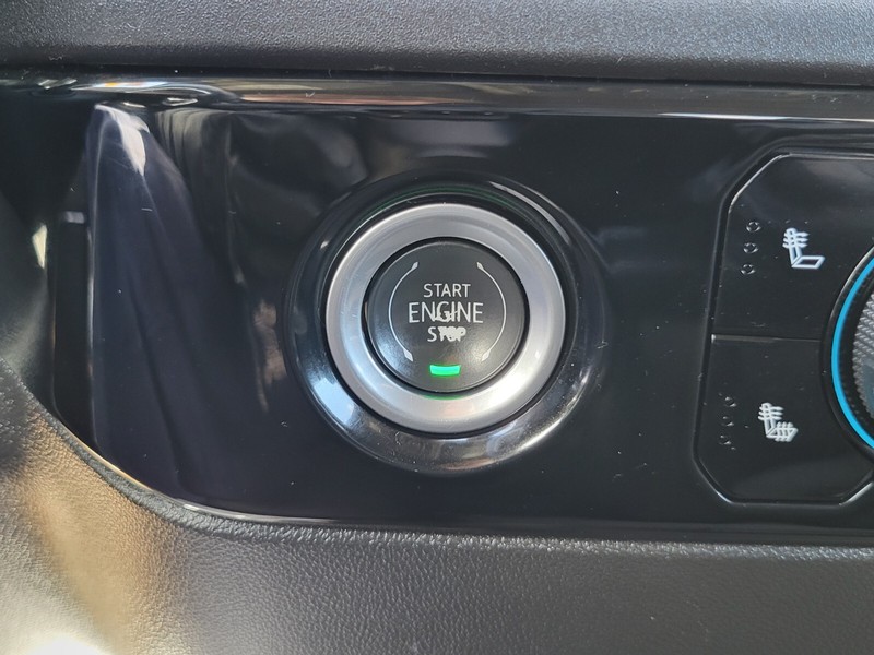 Chevrolet Silverado 1500 Vehicle Full-screen Gallery Image 22