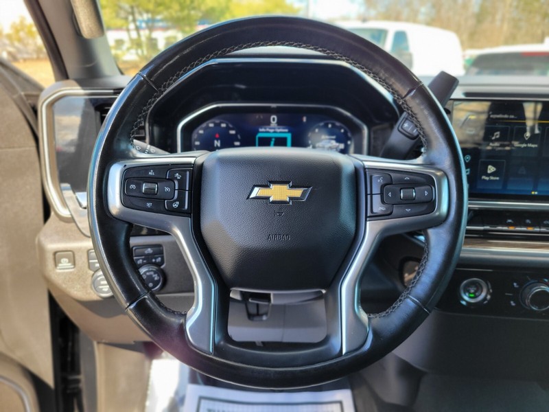 Chevrolet Silverado 1500 Vehicle Full-screen Gallery Image 23