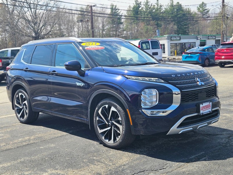 Mitsubishi Outlander PHEV Vehicle Full-screen Gallery Image 07