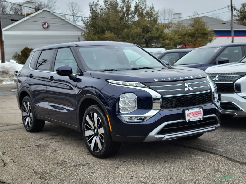 Mitsubishi Outlander Vehicle Full-screen Gallery Image 07