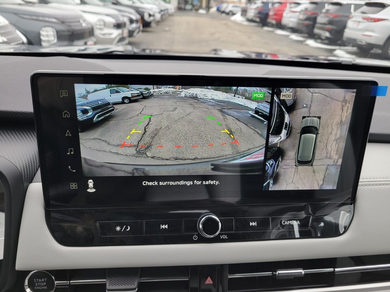 Mitsubishi Outlander Vehicle Full-screen Gallery Image 18